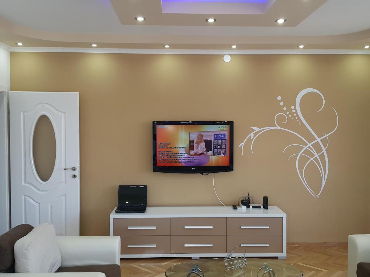 Snezana Apartment โอครีด ภายนอก รูปภาพ