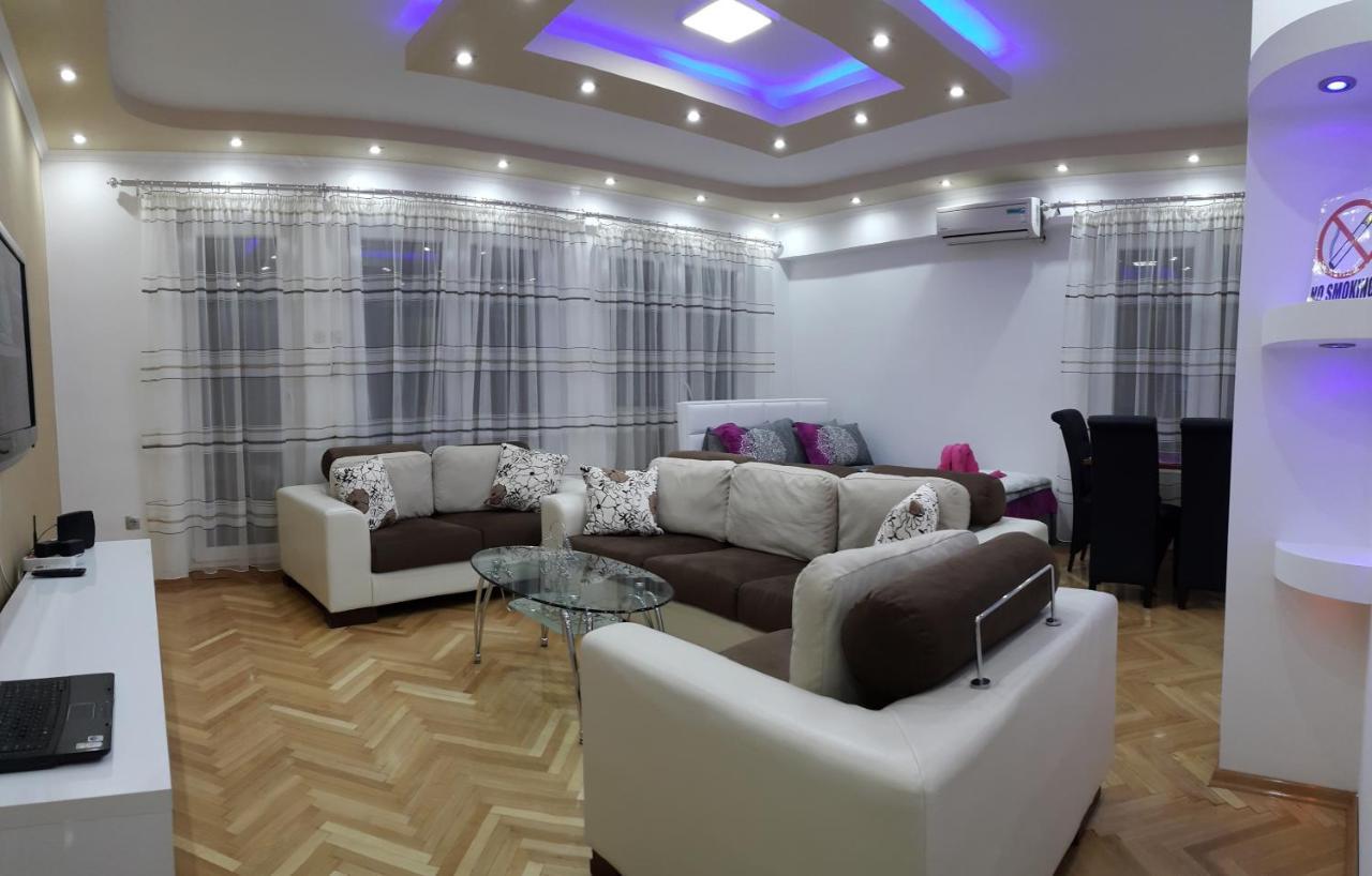 Snezana Apartment โอครีด ภายนอก รูปภาพ