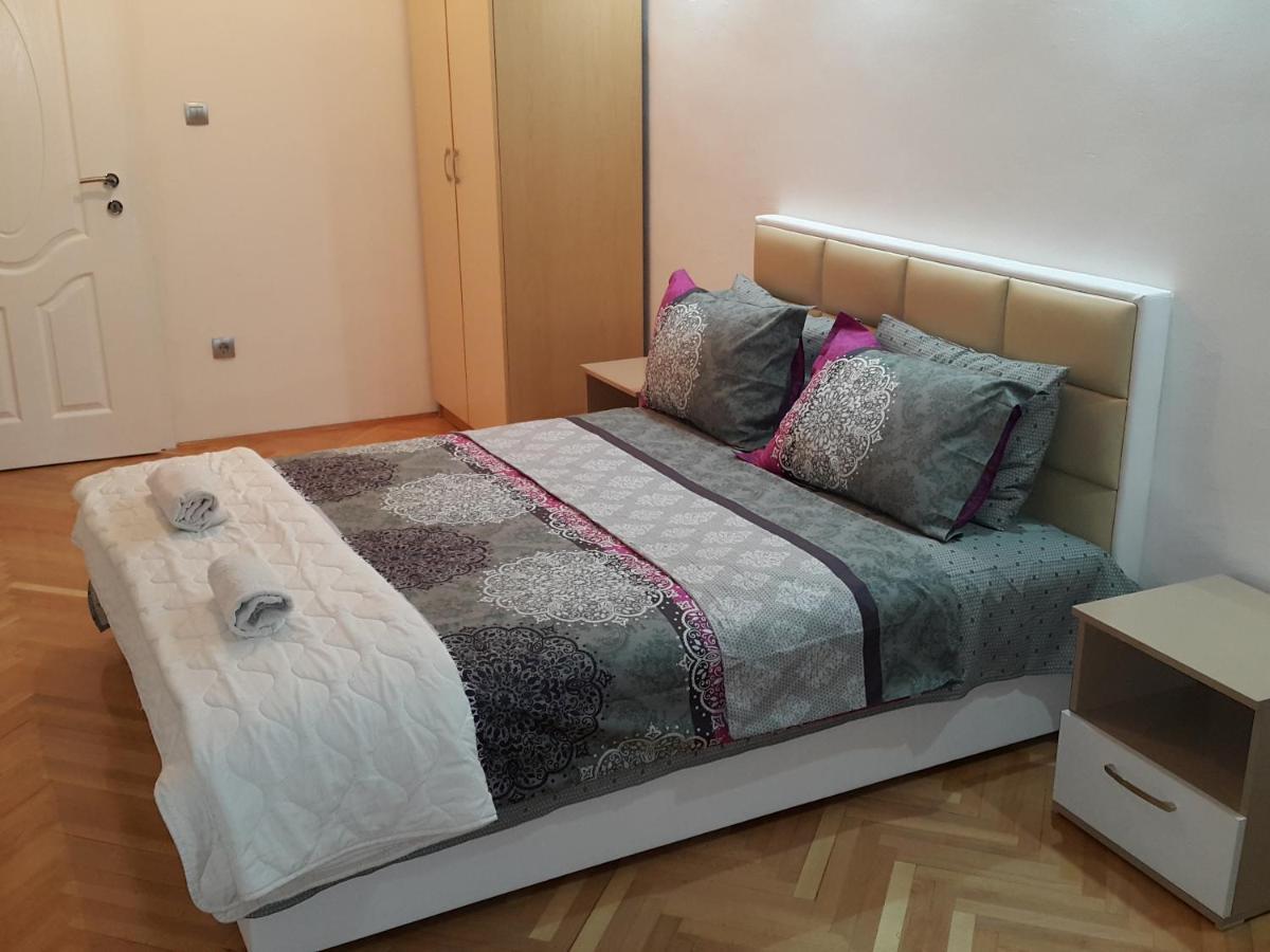 Snezana Apartment โอครีด ภายนอก รูปภาพ