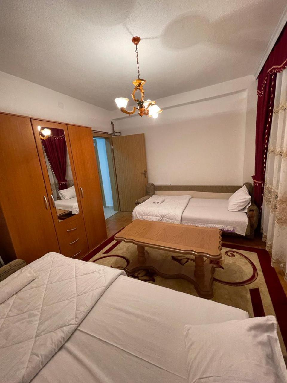 Snezana Apartment โอครีด ภายนอก รูปภาพ