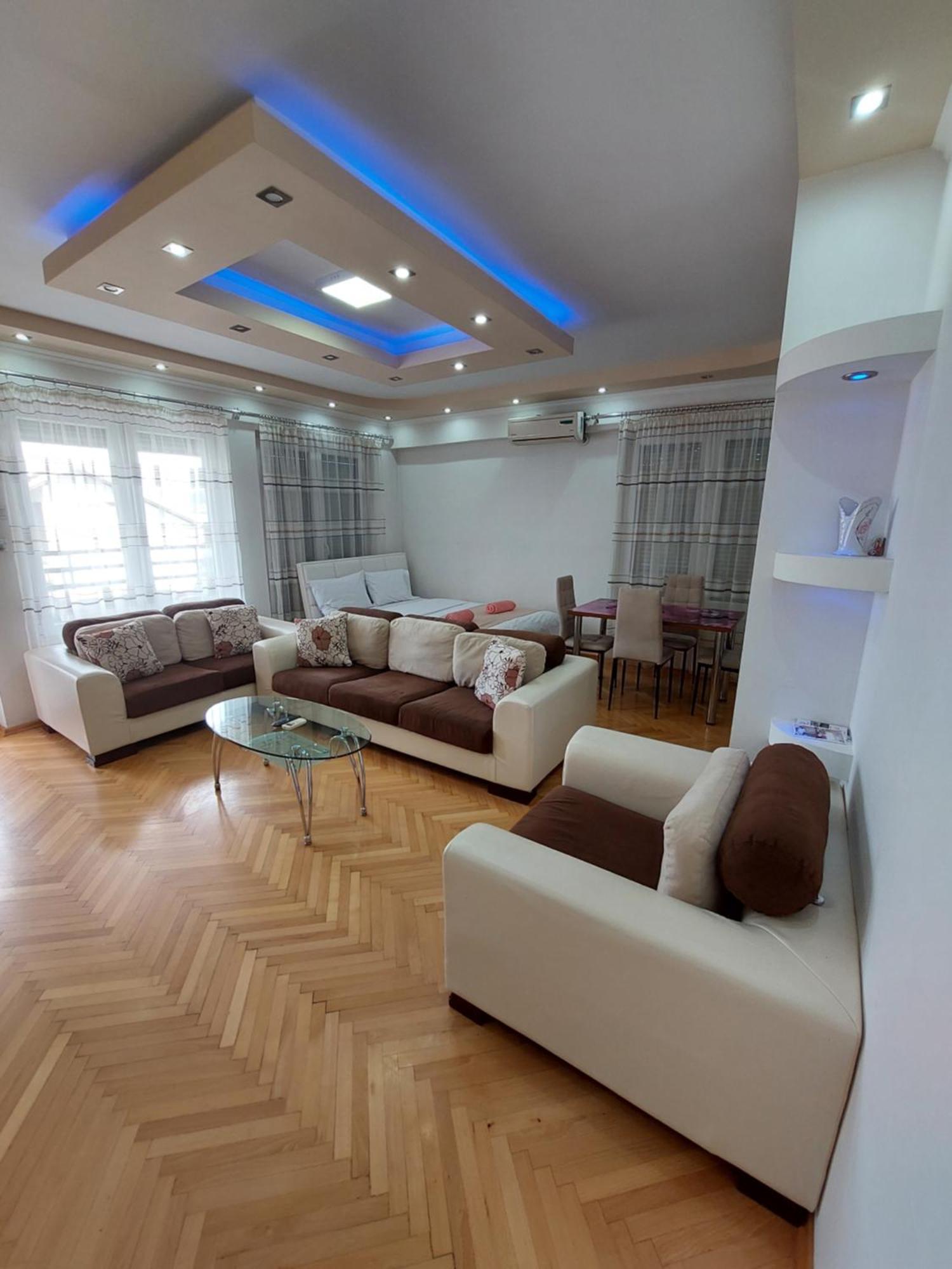 Snezana Apartment โอครีด ภายนอก รูปภาพ